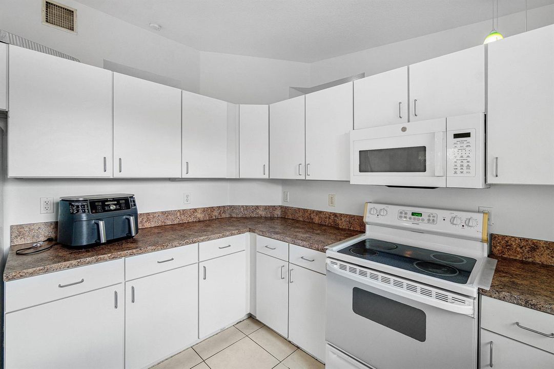 009-2406SundyAvenue-DelrayBeach-FL-33444