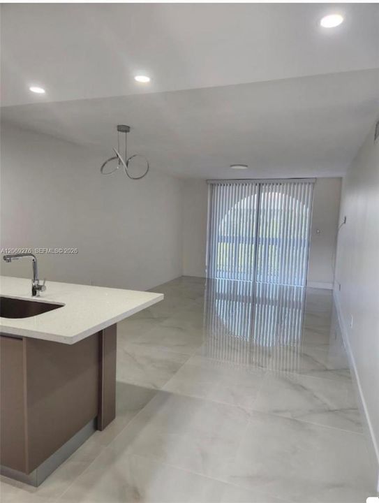 Activo con contrato: $1,950 (1 camas, 1 baños, 676 Pies cuadrados)
