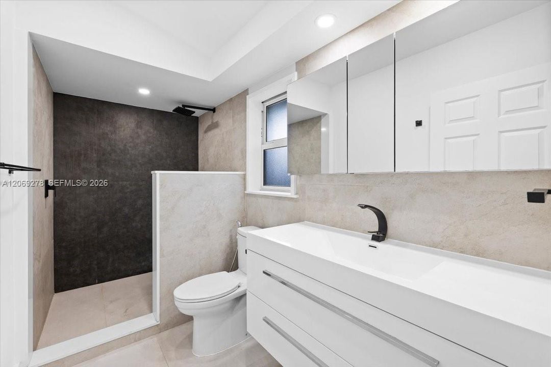 For Sale: $795,000 (3 beds, 2 baths, 2657 Square Feet)