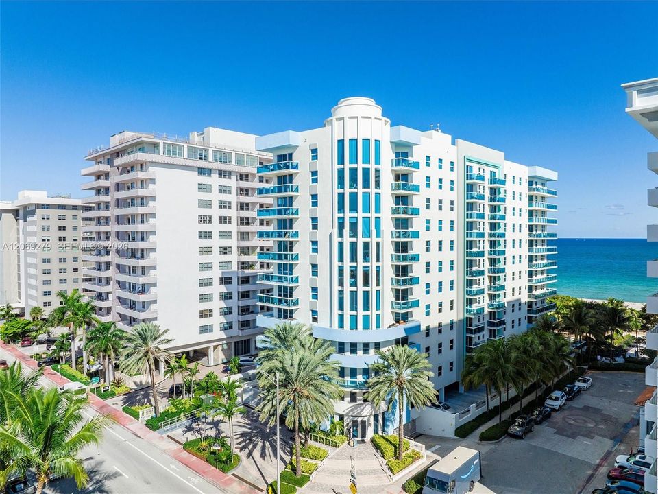 Active With Contract: $3,650 (2 beds, 2 baths, 1001 Square Feet)