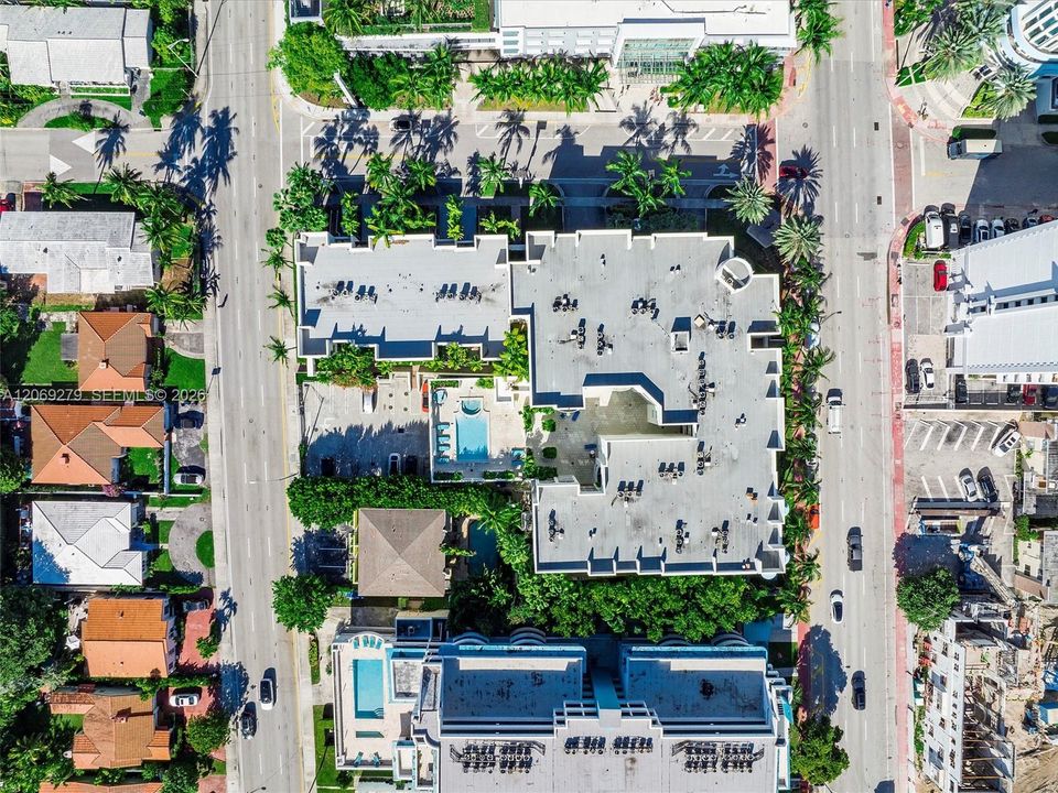 Active With Contract: $3,650 (2 beds, 2 baths, 1001 Square Feet)