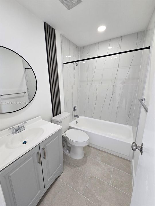For Sale: $269,700 (2 beds, 2 baths, 954 Square Feet)