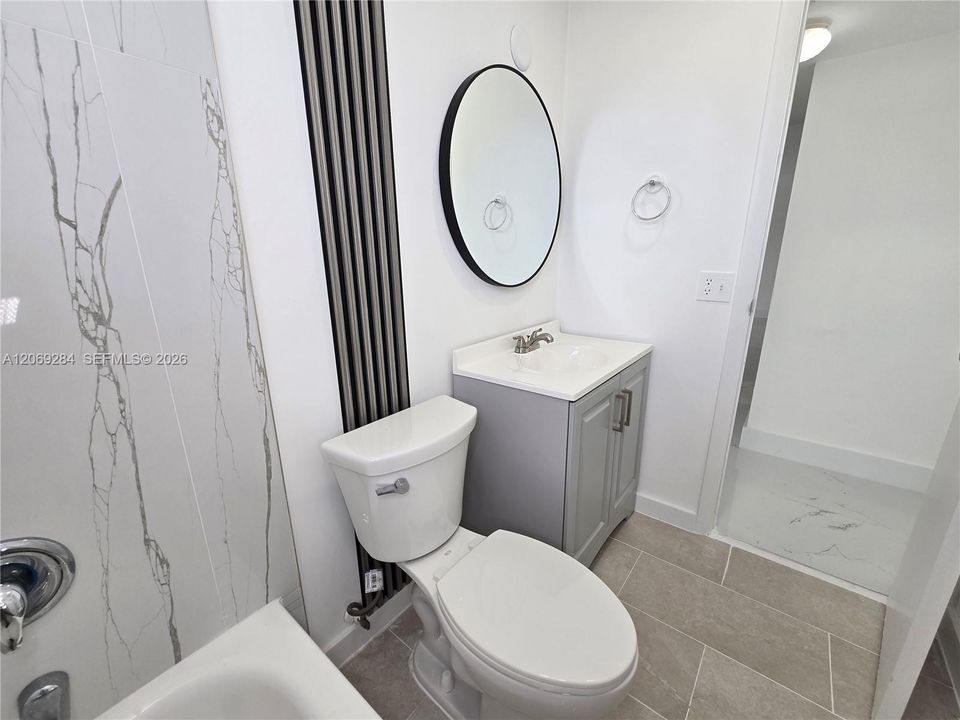 For Sale: $269,700 (2 beds, 2 baths, 954 Square Feet)