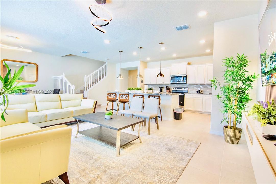 En Venta: $549,900 (5 camas, 5 baños, 0 Pies cuadrados)