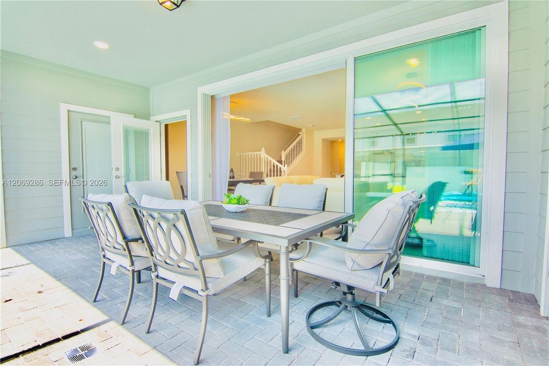 En Venta: $549,900 (5 camas, 5 baños, 0 Pies cuadrados)