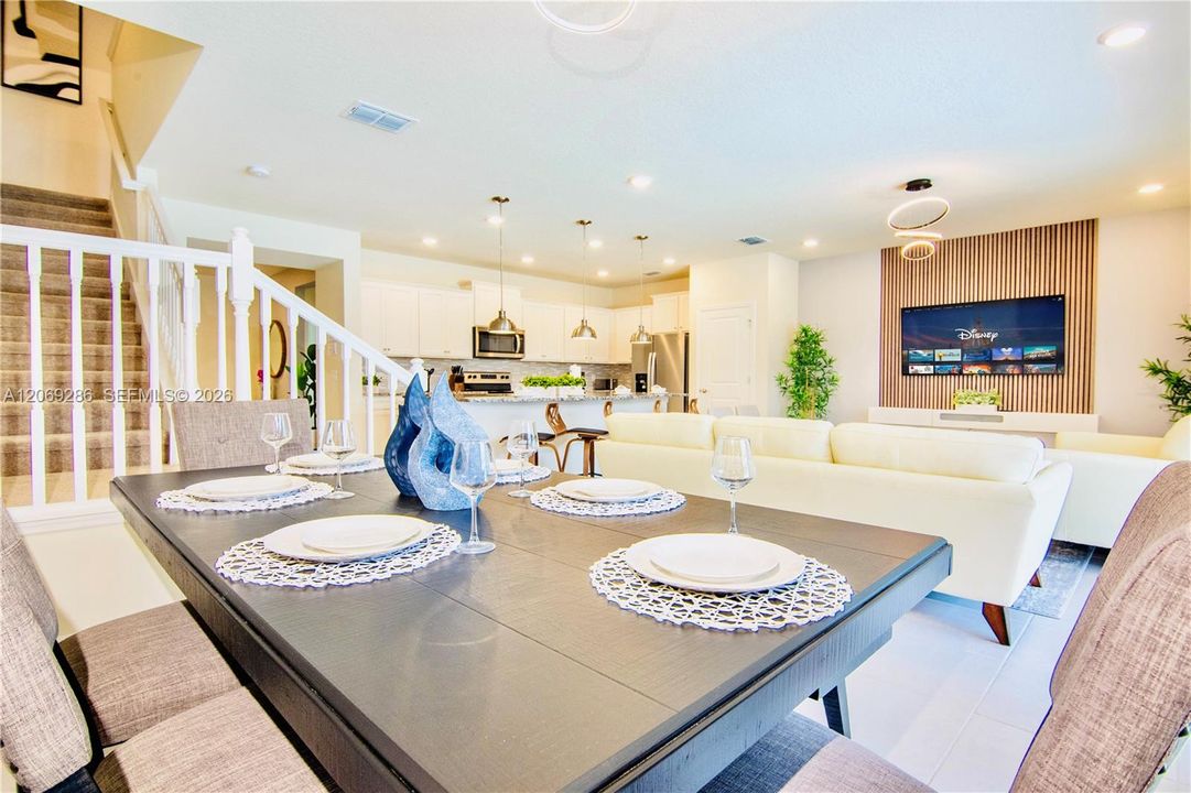 En Venta: $549,900 (5 camas, 5 baños, 0 Pies cuadrados)