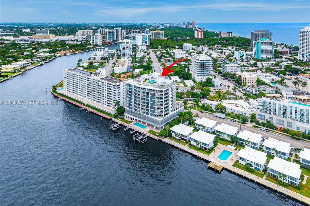 На продажу: $3,699,600 (3 спален, 3 ванн, 2868 Квадратных фут)