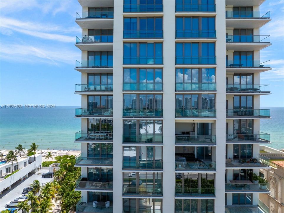 For Sale: $10,500,000 (4 beds, 5 baths, 3854 Square Feet)