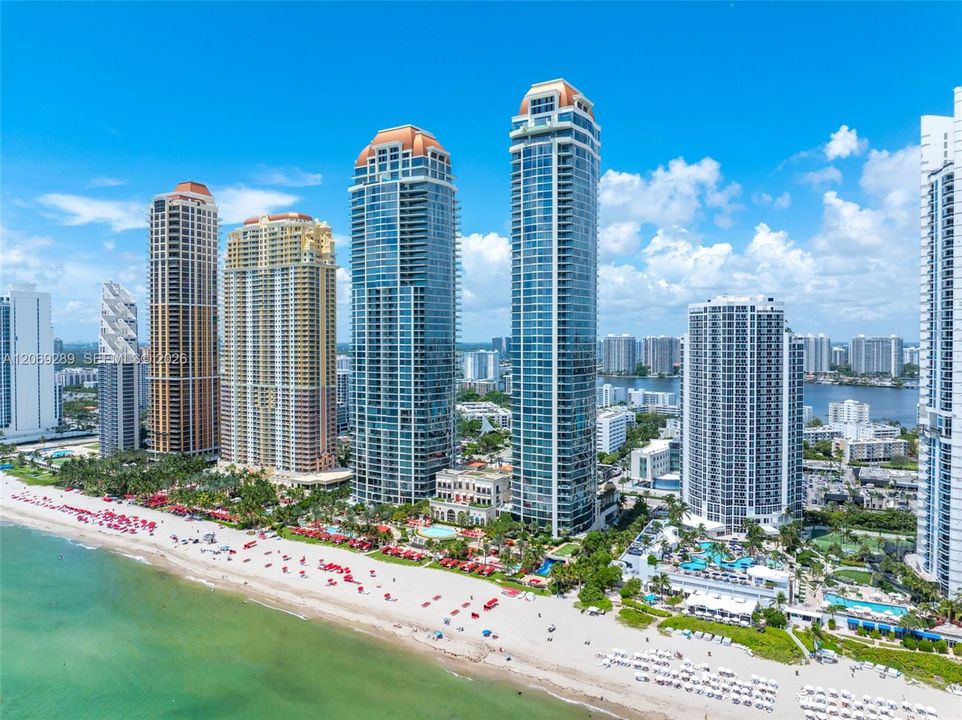 For Sale: $10,500,000 (4 beds, 5 baths, 3854 Square Feet)