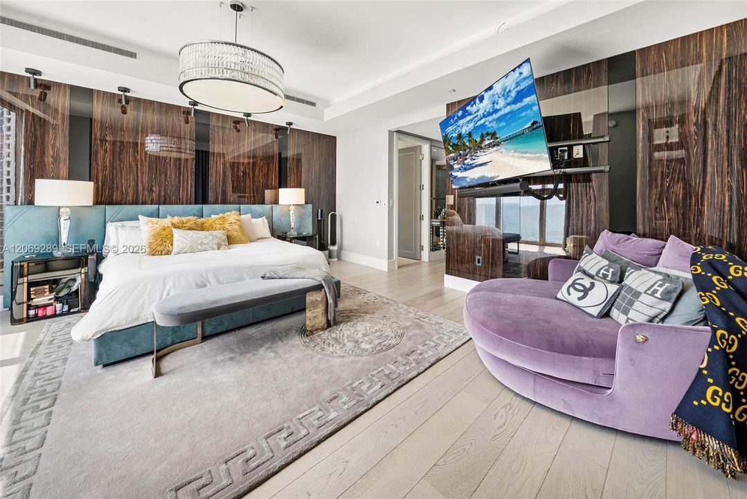 For Sale: $10,500,000 (4 beds, 5 baths, 3854 Square Feet)