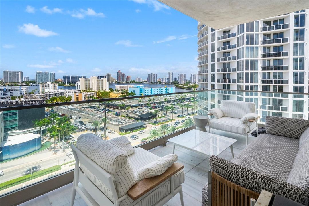 For Sale: $10,500,000 (4 beds, 5 baths, 3854 Square Feet)