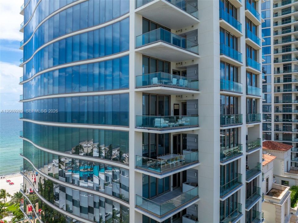 For Sale: $10,500,000 (4 beds, 5 baths, 3854 Square Feet)