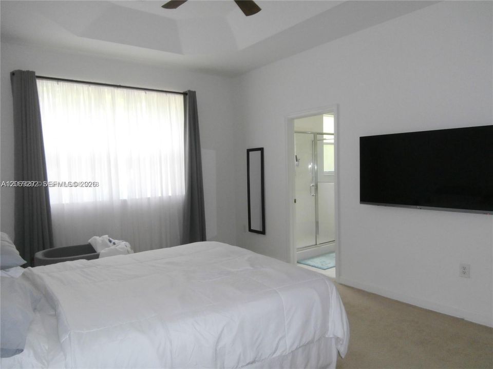 For Sale: $515,000 (3 beds, 2 baths, 1733 Square Feet)