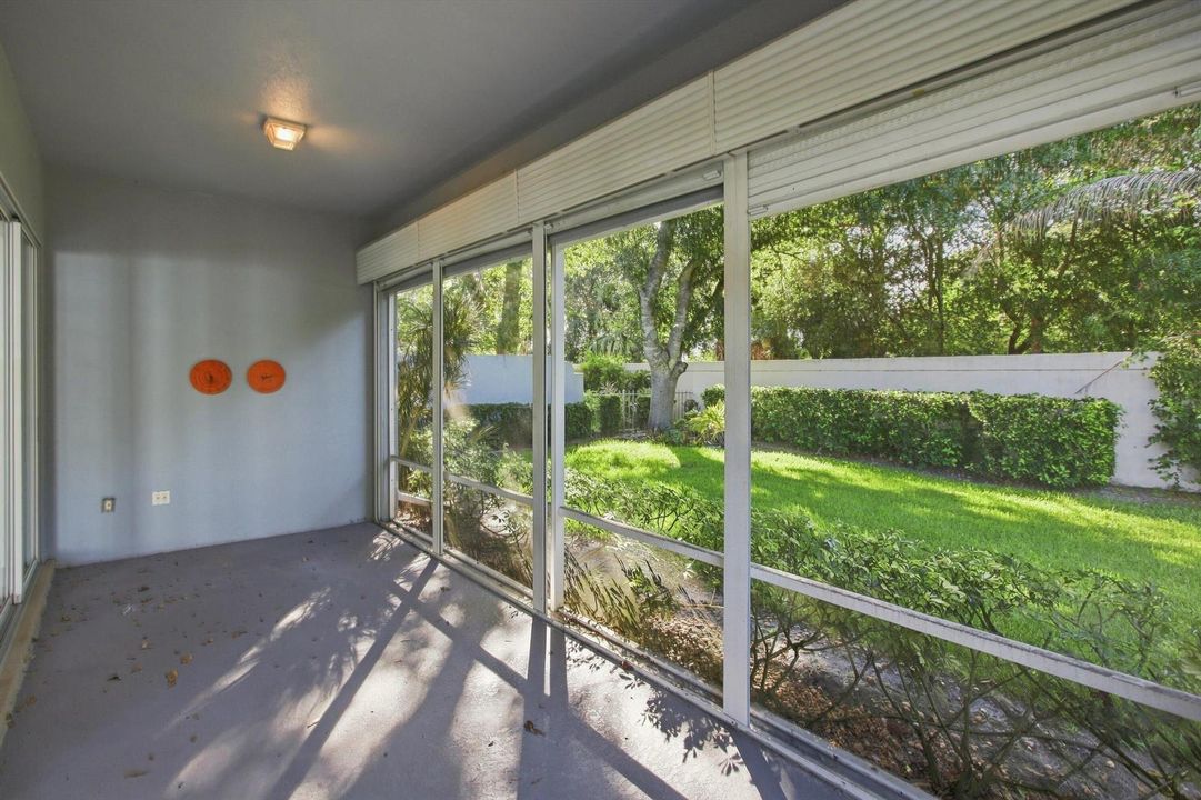 29-Property Photo 029