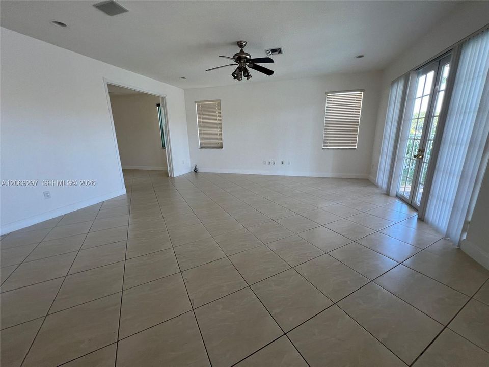 For Rent: $6,500 (5 beds, 4 baths, 3994 Square Feet)