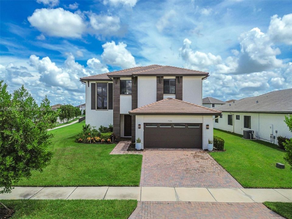 На продажу: $649,900 (4 спален, 2 ванн, 3167 Квадратных фут)