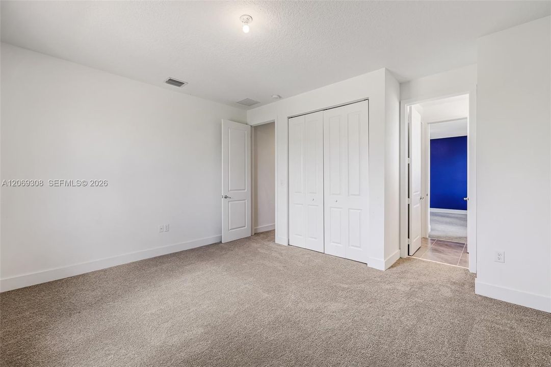 На продажу: $649,900 (4 спален, 2 ванн, 3167 Квадратных фут)