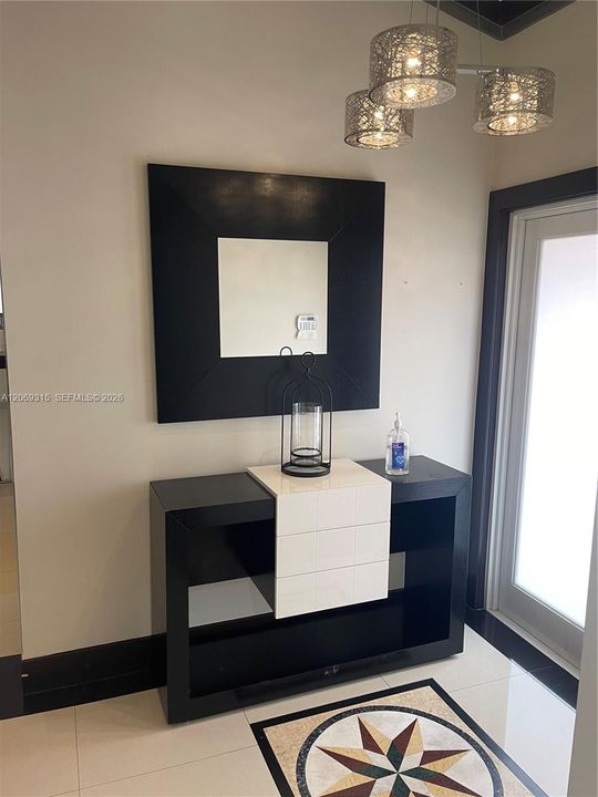 В аренду: $9,000 (5 спален, 3 ванн, 2176 Квадратных фут)