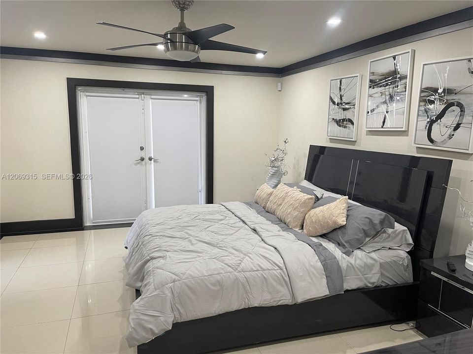 В аренду: $9,000 (5 спален, 3 ванн, 2176 Квадратных фут)