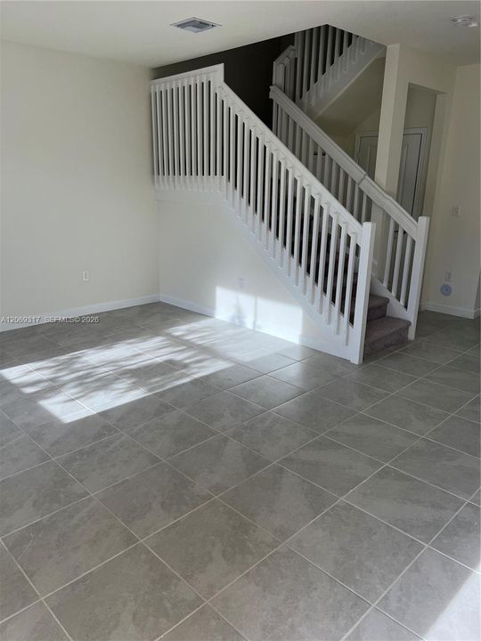 For Rent: $3,200 (3 beds, 2 baths, 1650 Square Feet)