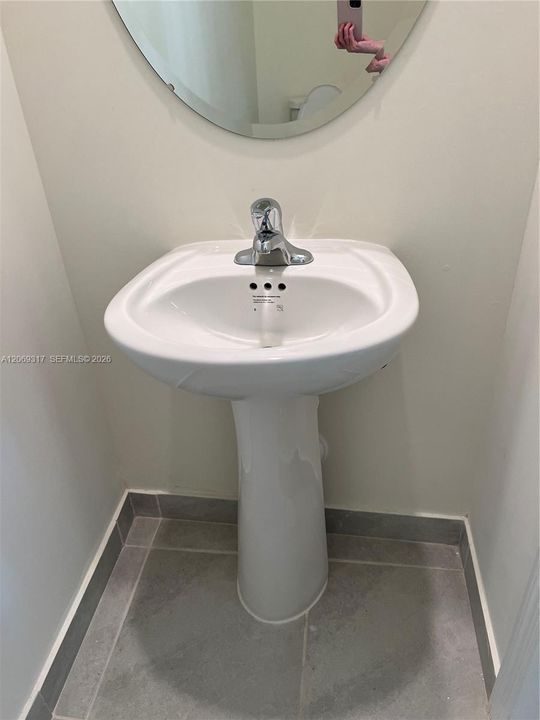 For Rent: $3,200 (3 beds, 2 baths, 1650 Square Feet)