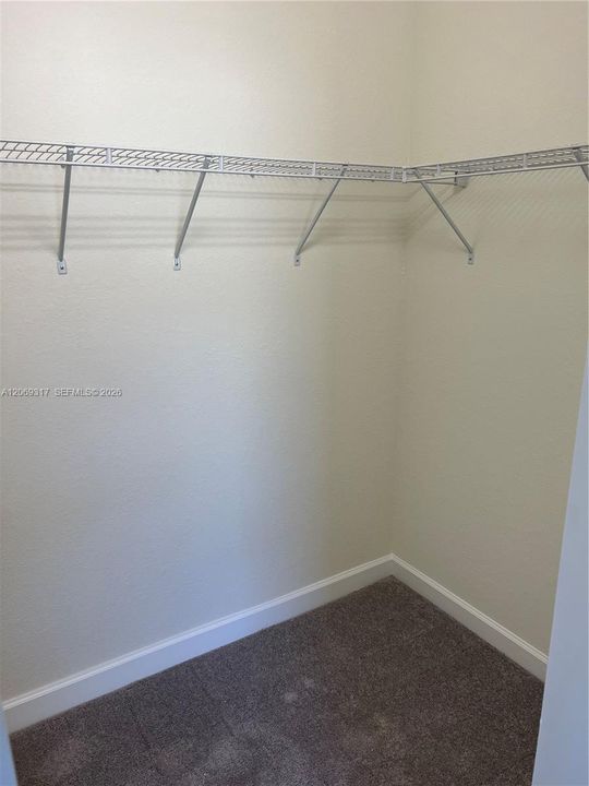 For Rent: $3,200 (3 beds, 2 baths, 1650 Square Feet)