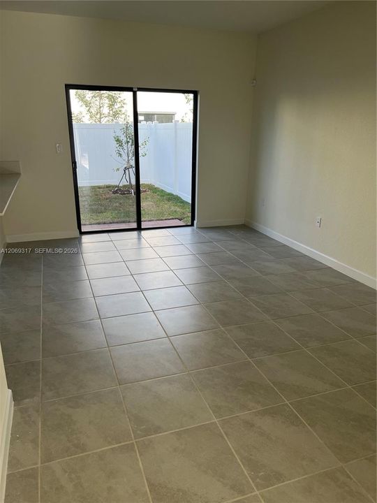 For Rent: $3,200 (3 beds, 2 baths, 1650 Square Feet)