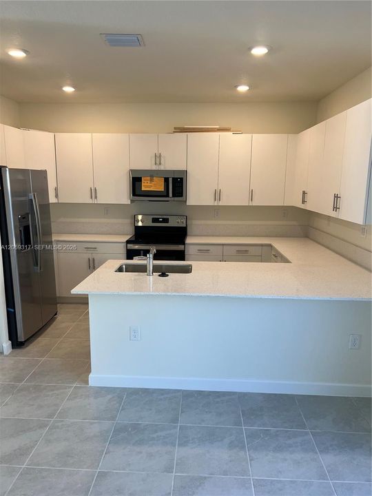 For Rent: $3,200 (3 beds, 2 baths, 1650 Square Feet)