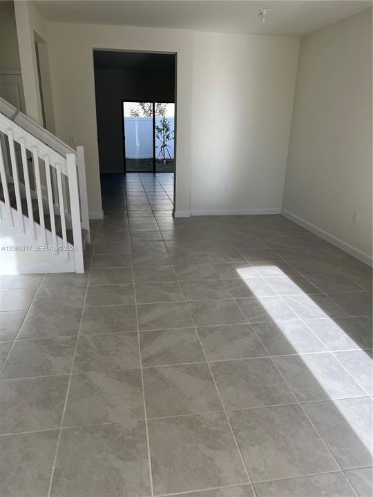 For Rent: $3,200 (3 beds, 2 baths, 1650 Square Feet)