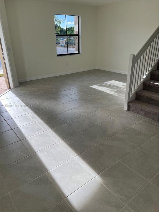 For Rent: $3,200 (3 beds, 2 baths, 1650 Square Feet)