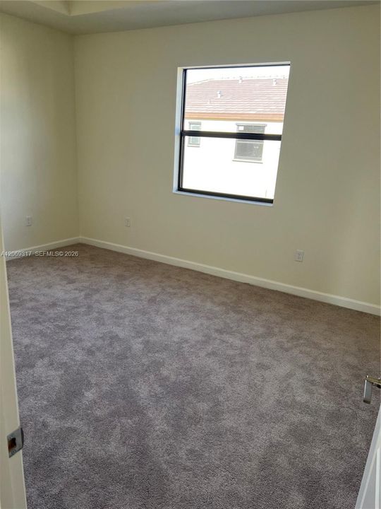For Rent: $3,200 (3 beds, 2 baths, 1650 Square Feet)