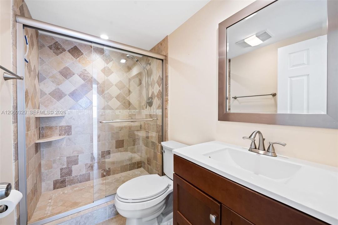 В аренду: $4,400 (2 спален, 2 ванн, 1130 Квадратных фут)