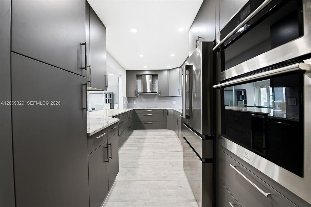 В аренду: $4,400 (2 спален, 2 ванн, 1130 Квадратных фут)
