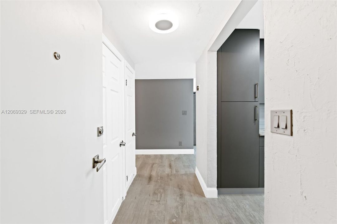 В аренду: $4,400 (2 спален, 2 ванн, 1130 Квадратных фут)