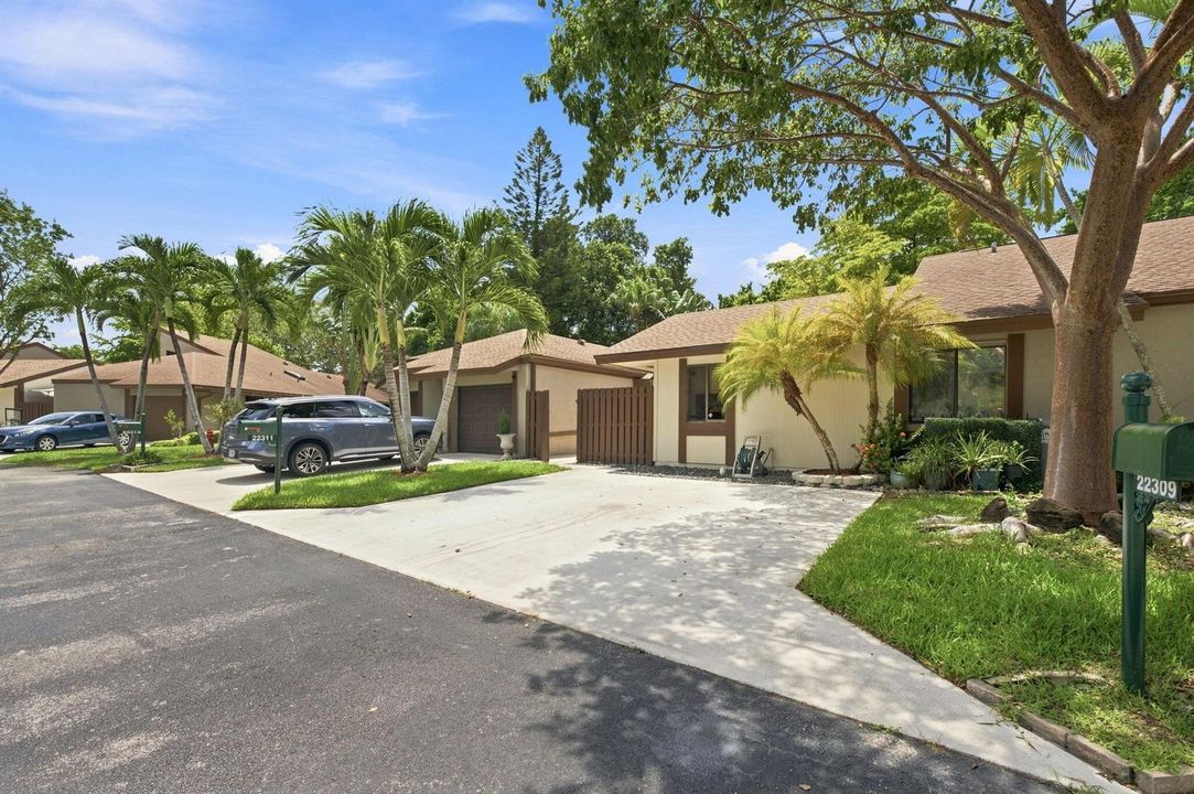 4-web-or-mls-22311-whistling-pines-ln