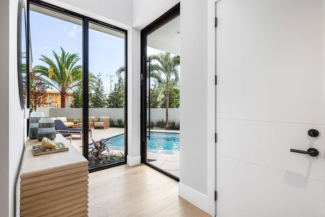 002-810AndrewsAvenue-DelrayBeach-FL-3348