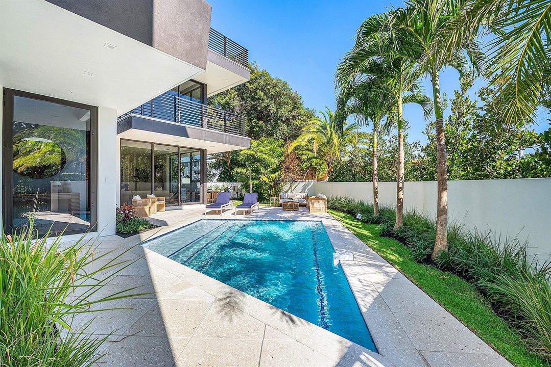 050-810AndrewsAvenue-DelrayBeach-FL-3348