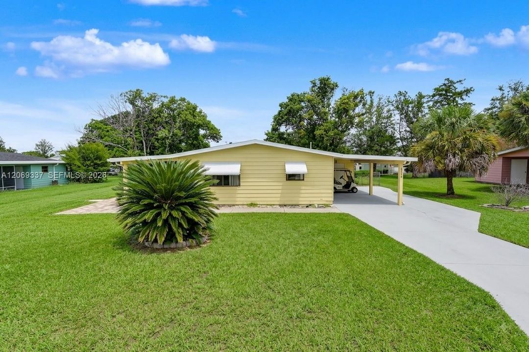 For Sale: $149,900 (2 beds, 2 baths, 1144 Square Feet)