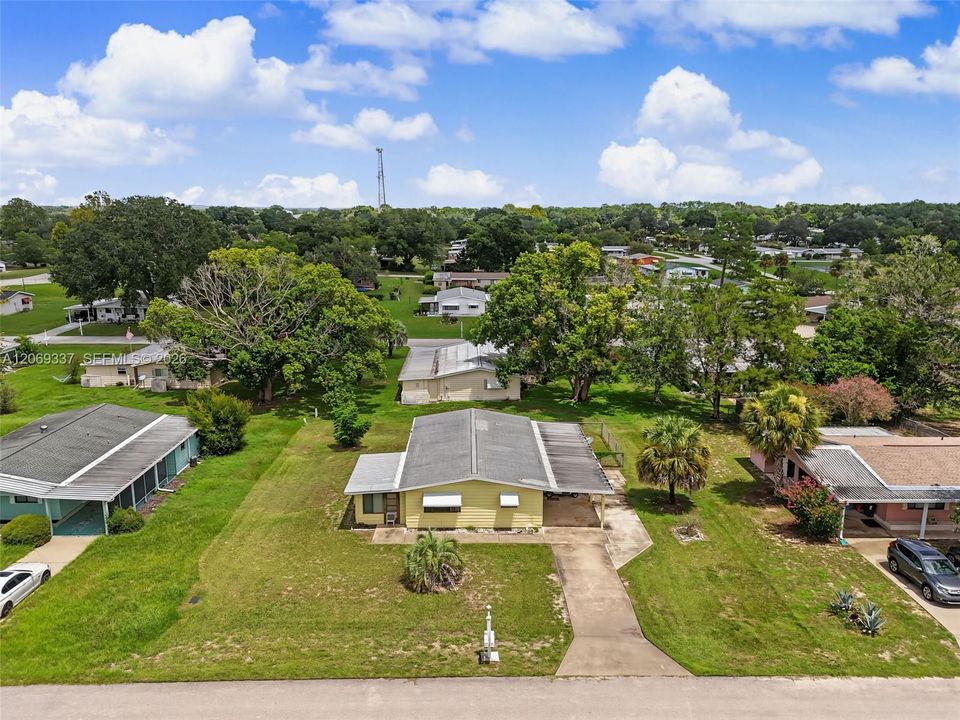 For Sale: $149,900 (2 beds, 2 baths, 1144 Square Feet)