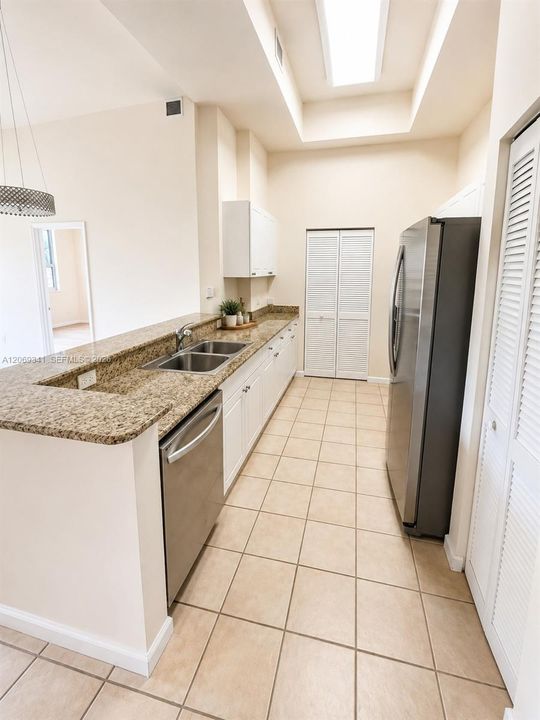 En Venta: $445,000 (2 camas, 2 baños, 1175 Pies cuadrados)