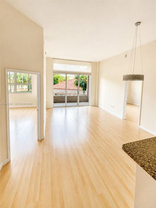 En Venta: $445,000 (2 camas, 2 baños, 1175 Pies cuadrados)