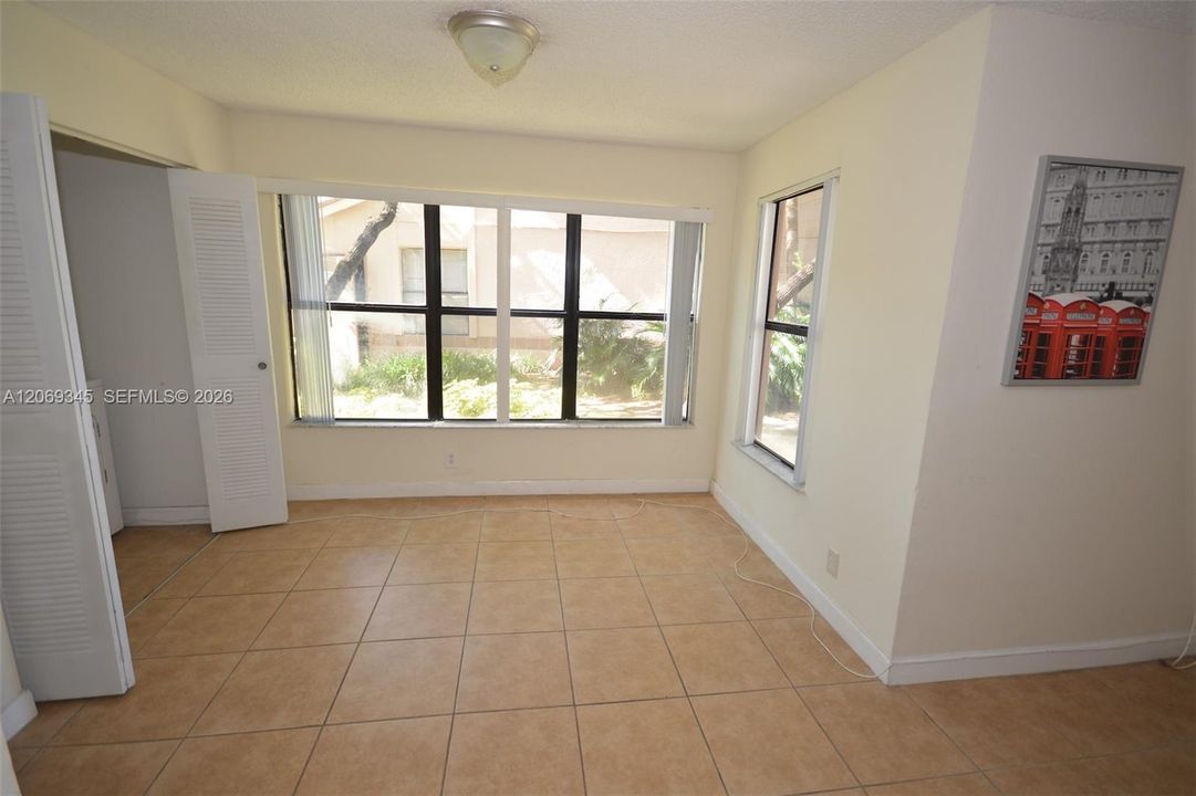 For Rent: $2,000 (2 beds, 2 baths, 1100 Square Feet)