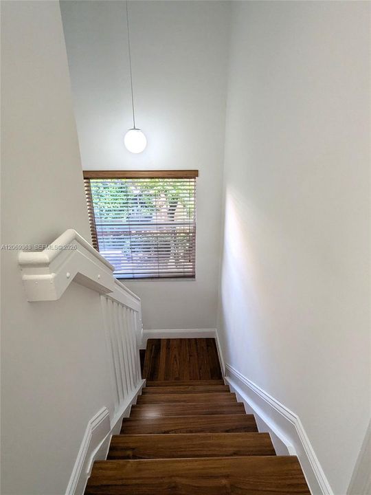 For Rent: $2,800 (3 beds, 2 baths, 1396 Square Feet)
