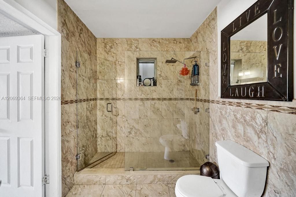 For Sale: $2,300,000 (3 beds, 2 baths, 2286 Square Feet)