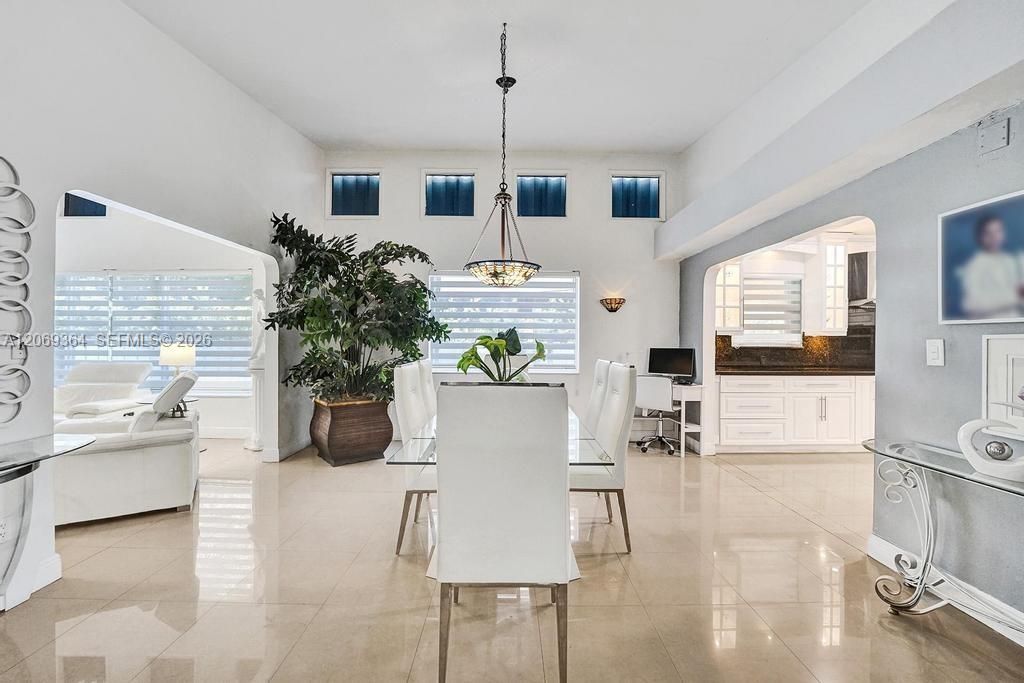 For Sale: $2,300,000 (3 beds, 2 baths, 2286 Square Feet)