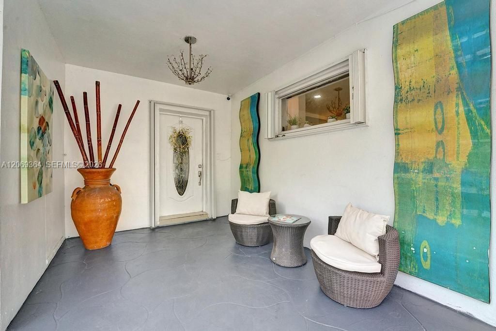 For Sale: $2,300,000 (3 beds, 2 baths, 2286 Square Feet)