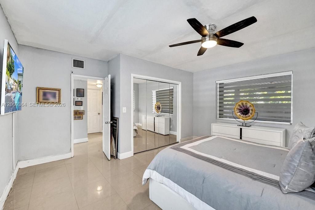 For Sale: $2,300,000 (3 beds, 2 baths, 2286 Square Feet)