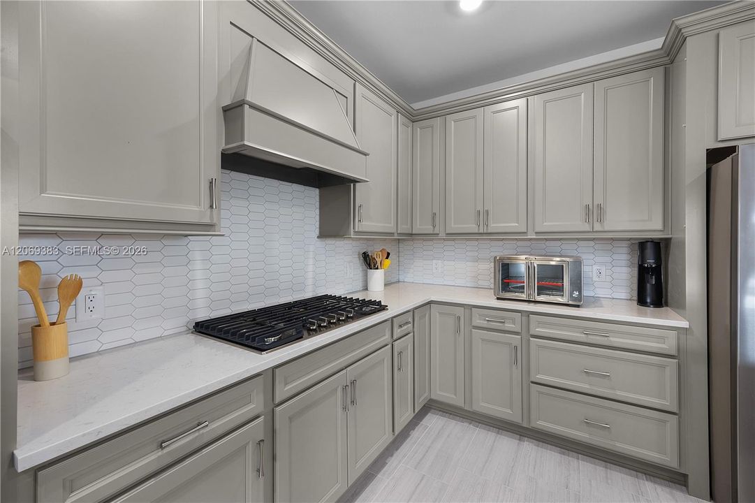 For Rent: $6,000 (3 beds, 2 baths, 2218 Square Feet)