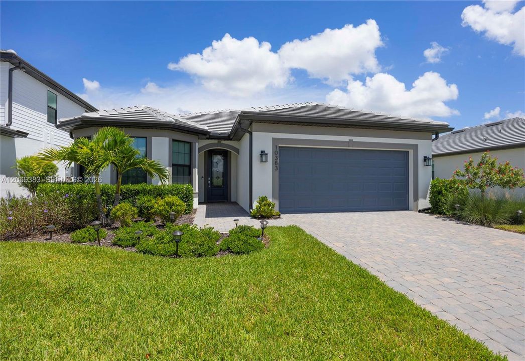 For Rent: $6,000 (3 beds, 2 baths, 2218 Square Feet)