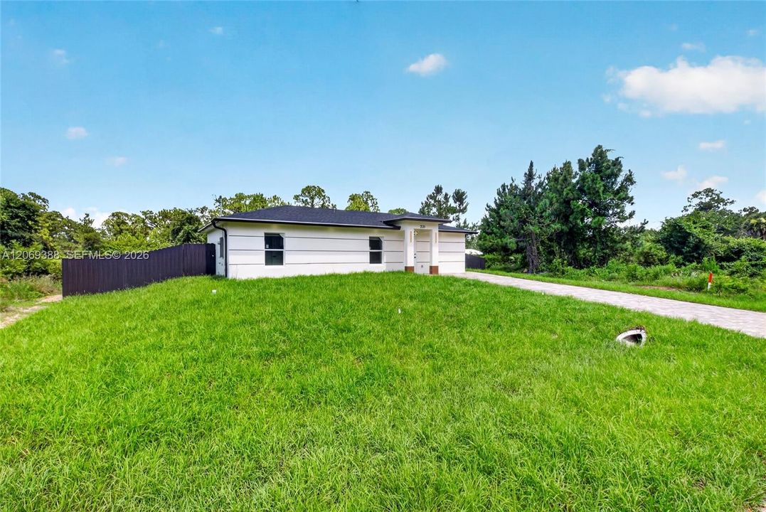 For Sale: $249,900 (3 beds, 2 baths, 0 Square Feet)